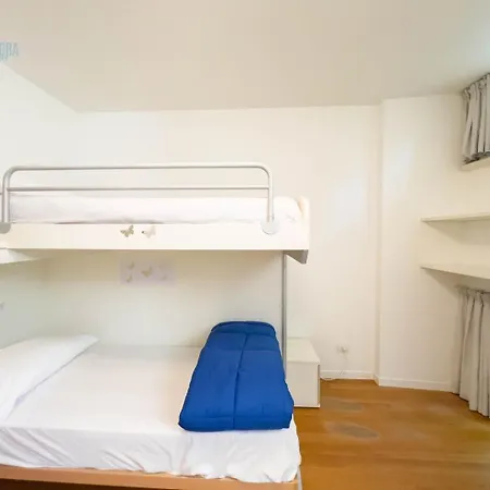 Ferienwohnung Cattedrale 5 Tirabora Short Rent Triest Exterior foto