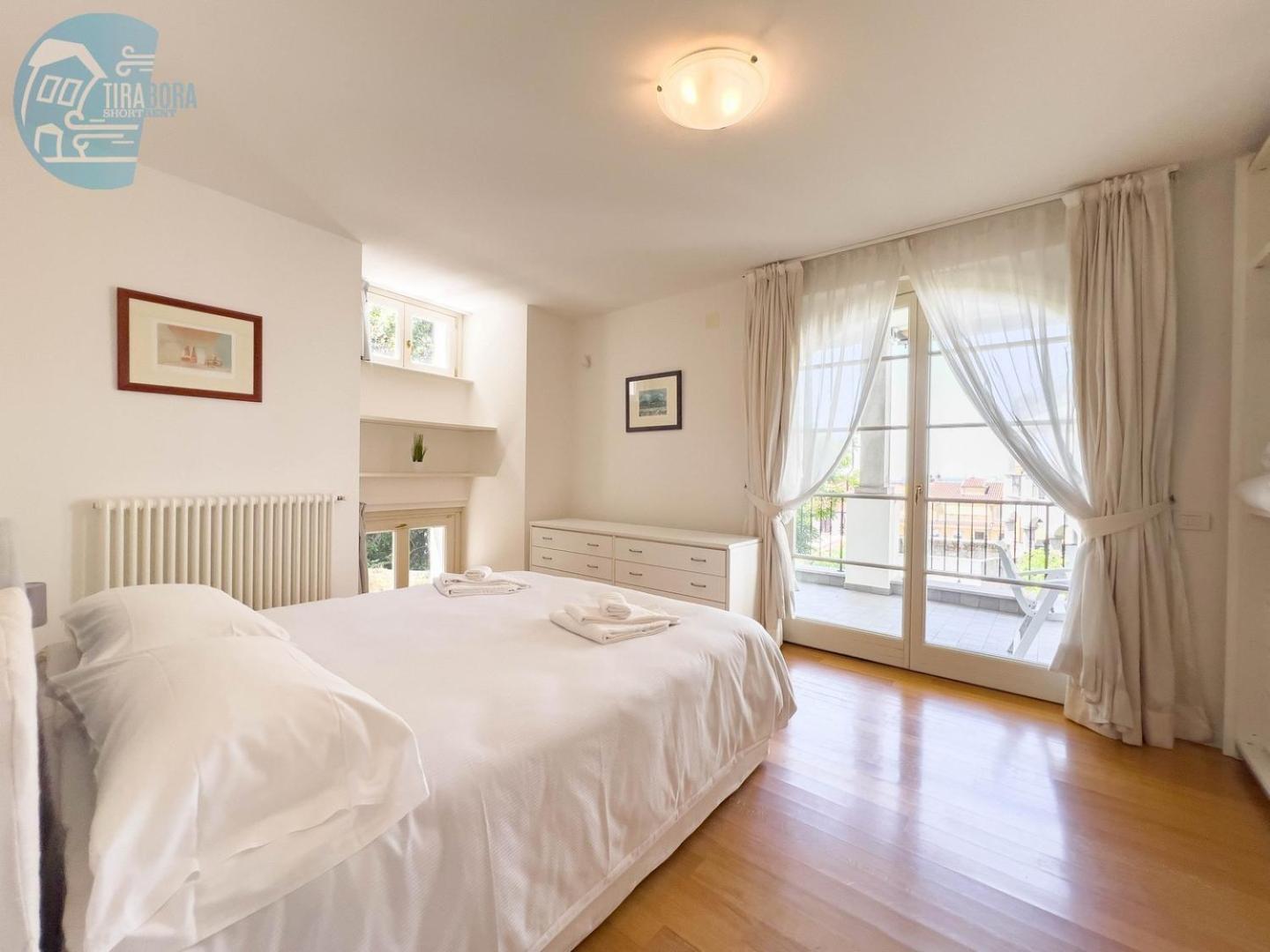 Apartment Cattedrale 5 Tirabora Short Rent Trieste