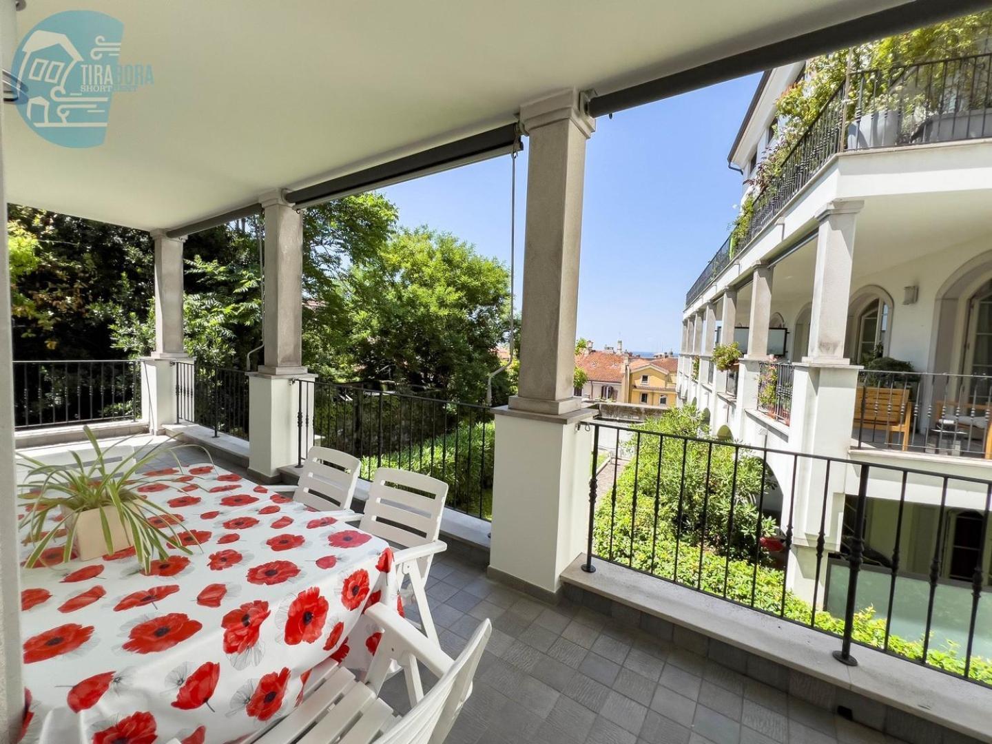 Apartment Cattedrale 5 Tirabora Short Rent